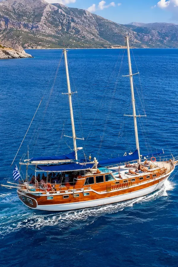 Guilet 66 cruising the agean coast