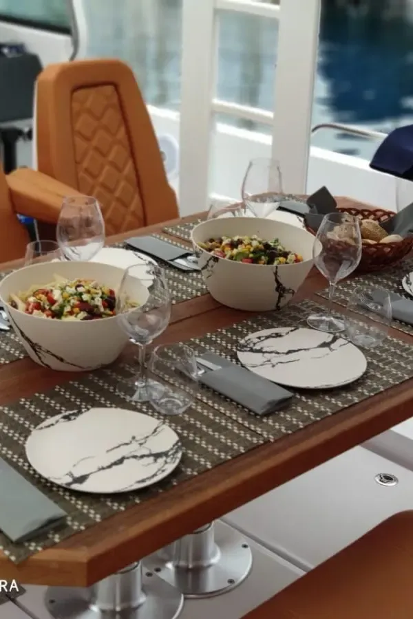Axopar food table