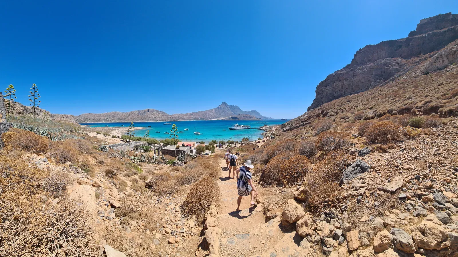 Lagon turquoise et plage de sable blanc immaculé à Balos, un coin de paradis sur la côte ouest de la Crète.